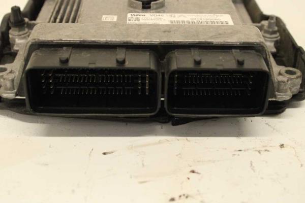 BOITIER ELECTRONIQUE PEUGEOT 208 1.2 PURETECH - Vue 2